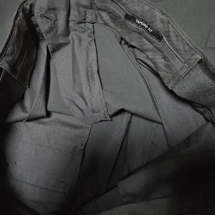 [BUNJANG] Musinsa Standard Cool Tencel Hidden Banding Slacks (Black) - New / 무탠다드 쿨탠다드 히든밴딩 슬랙스 33 새제품 팝니다