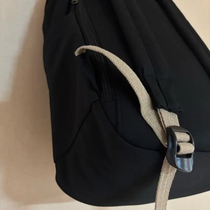 [BUNJANG] Black Backpack / 백팩 학생가방