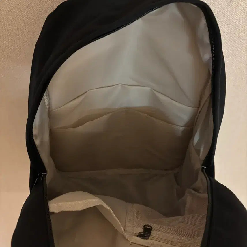 [BUNJANG] Black Backpack / 백팩 학생가방