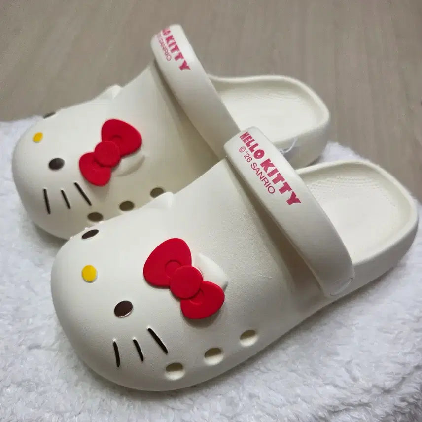 [BUNJANG] Hello Kitty Crocs / 헬로키티 크록스