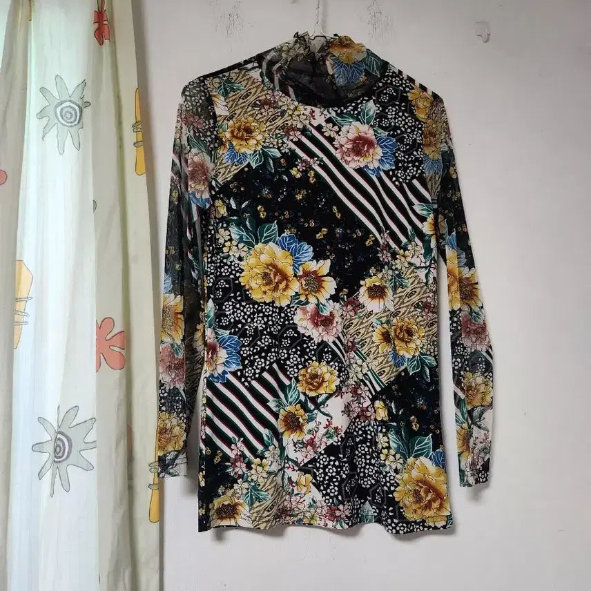 [BUNJANG] Vintage Floral Pattern See-through Sleeve Blouse / 빈티지 플라워 패턴 소매 시스루 블라우스55~66