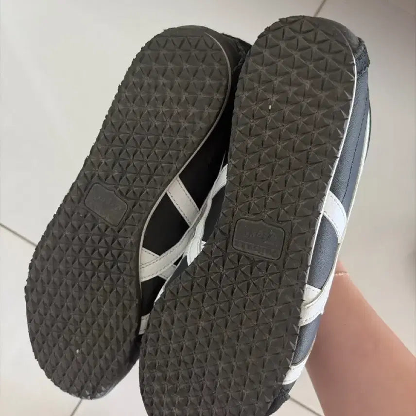 [SOLD OUT] (245) 오니츠카타이거 멕시코66 블랙