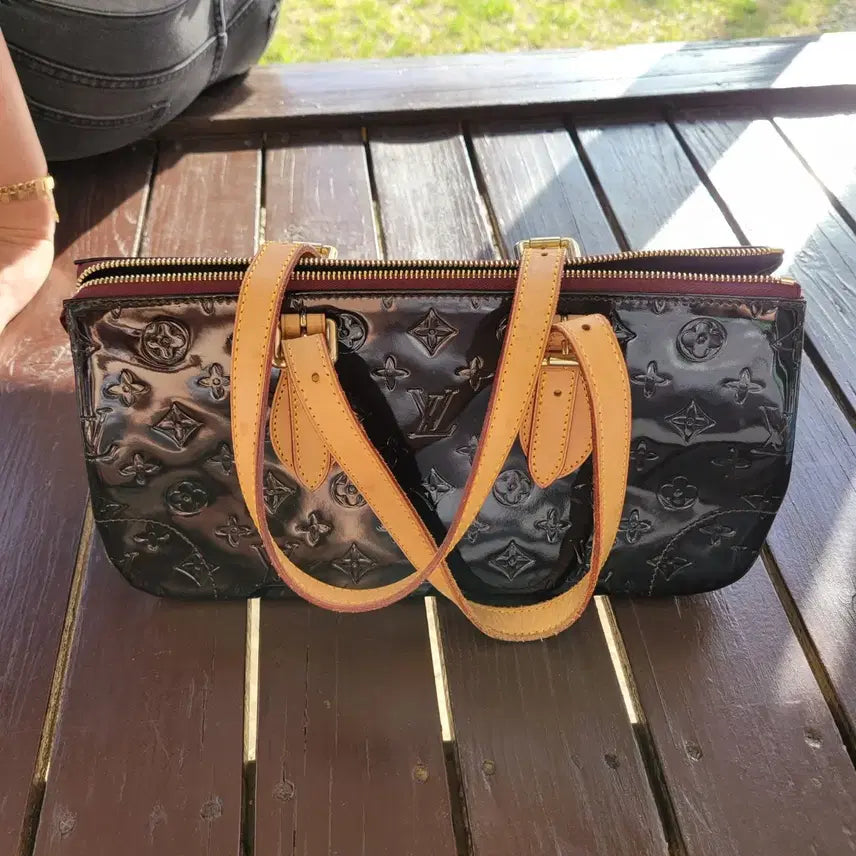 [BUNJANG] LV Black Enamel Shoulder Bag / LV 가방