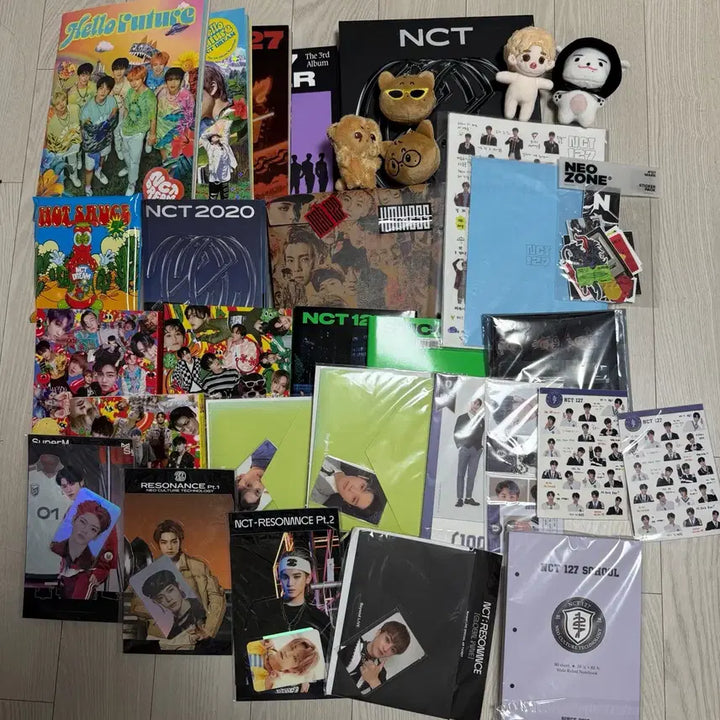 [BUNJANG] NCT Bundle Set of Goods (Mainly Mark and Taeyong) / NCT 굿즈 가진것 전부 탈덕처분(마크,태용 위주)