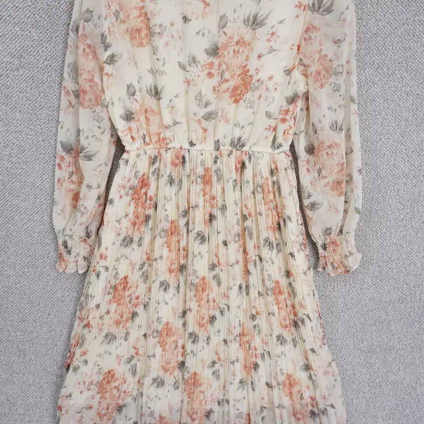 [BUNJANG] Floral Pleated Chiffon Dress / 여성 프릴넥 플라워 플리츠 쉬폰 원피스 free