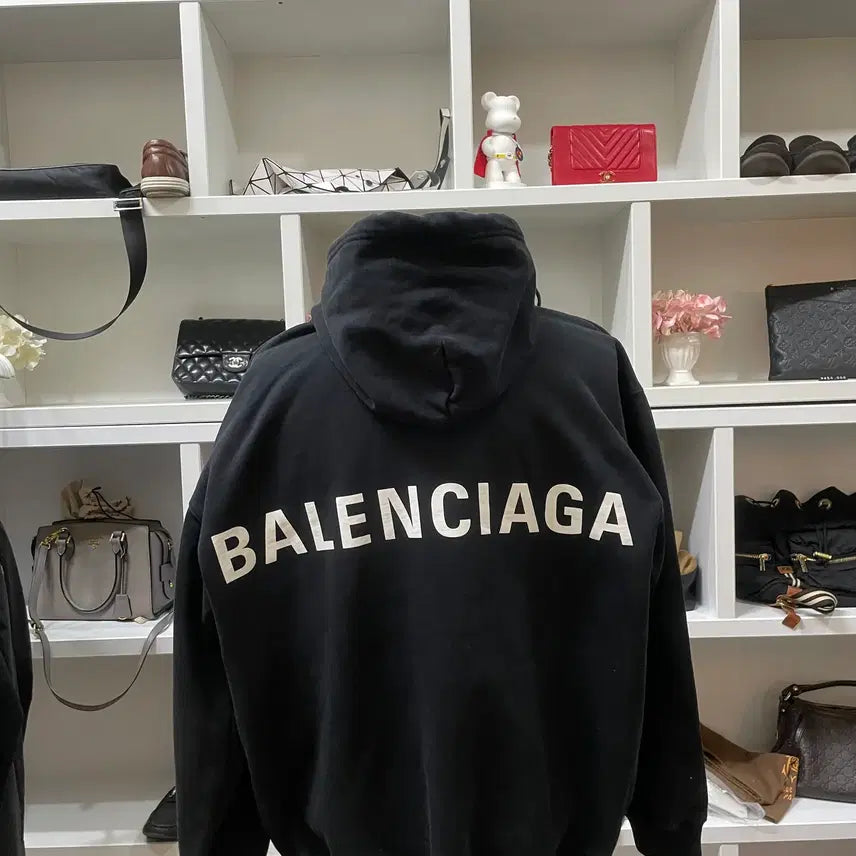 [BUNJANG] Balenciaga Back Logo Hoodie Sweatshirt / [새상품급,100-105] 발렌시아가 백로고 후드 맨투맨 스웻