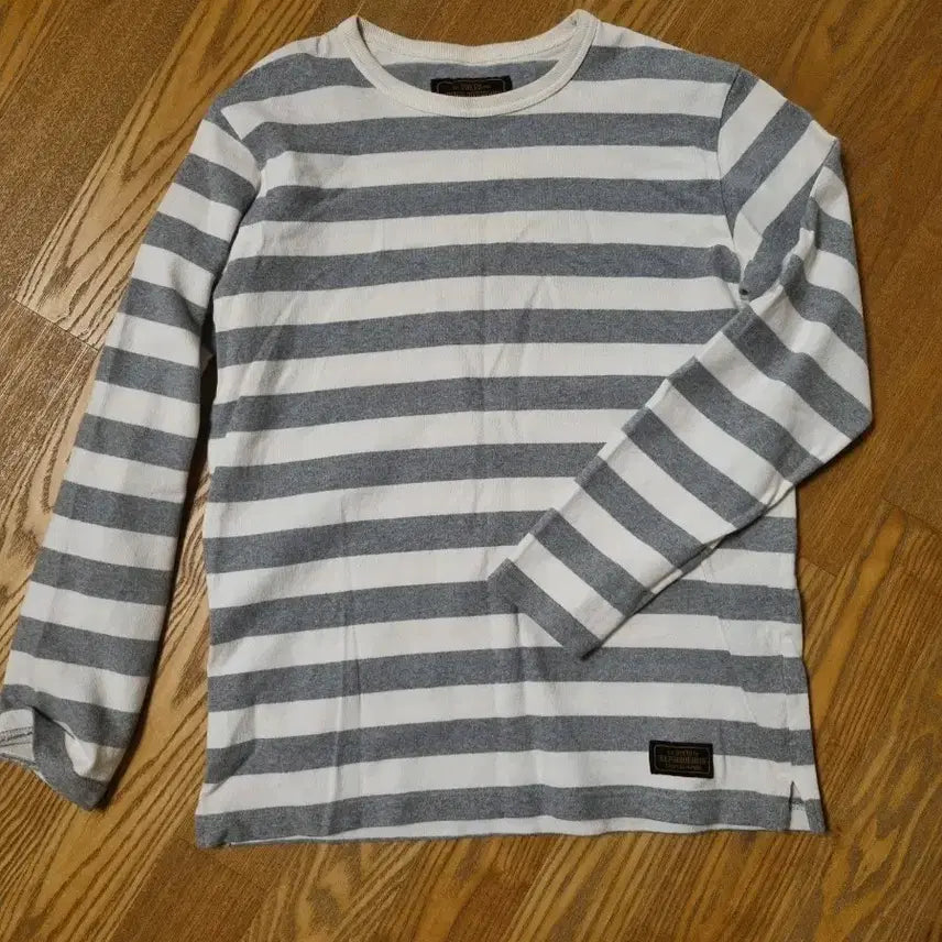 [SOLD OUT] 네이버후드 긴팔티(L)