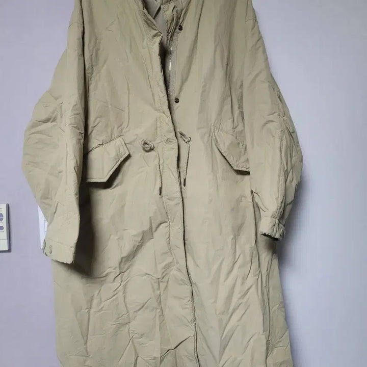 [BUNJANG] Beige Long Coat with Waist String / 프리 사이즈 베이지색 롱 코트예요허리 스트링 있어요 약간 속누빔있어요