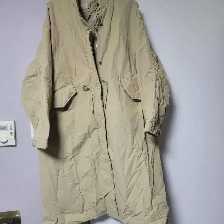 [BUNJANG] Beige Long Coat with Waist String / 프리 사이즈 베이지색 롱 코트예요허리 스트링 있어요 약간 속누빔있어요