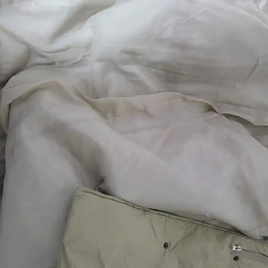 [BUNJANG] Beige Long Coat with Waist String / 프리 사이즈 베이지색 롱 코트예요허리 스트링 있어요 약간 속누빔있어요