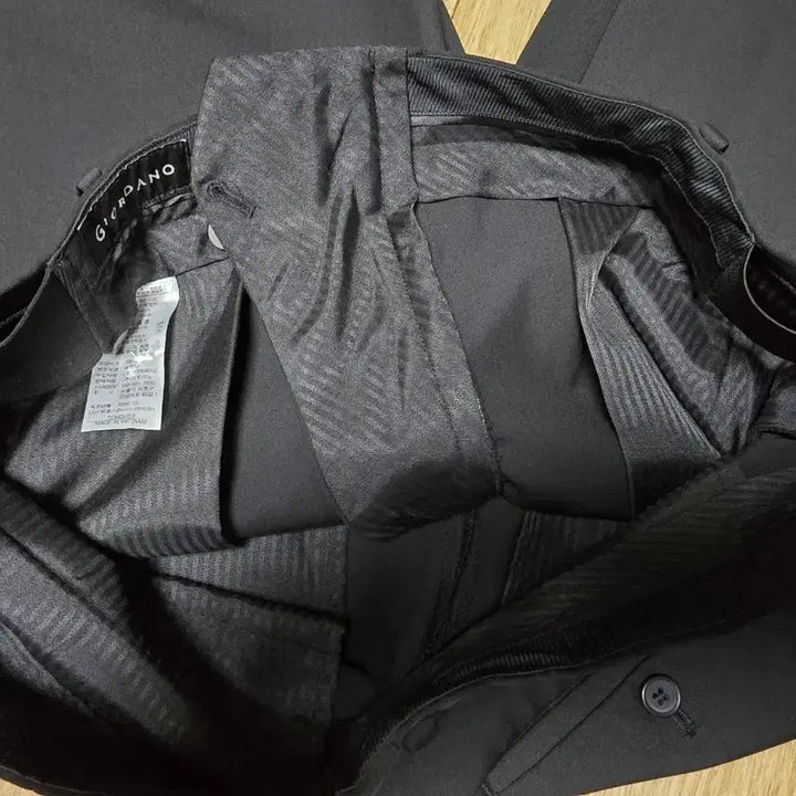 [BUNJANG] Giordano Hidden Banding Slacks Pants / 지오다노 히든밴딩 슬랙스 84 새제품 팝니다