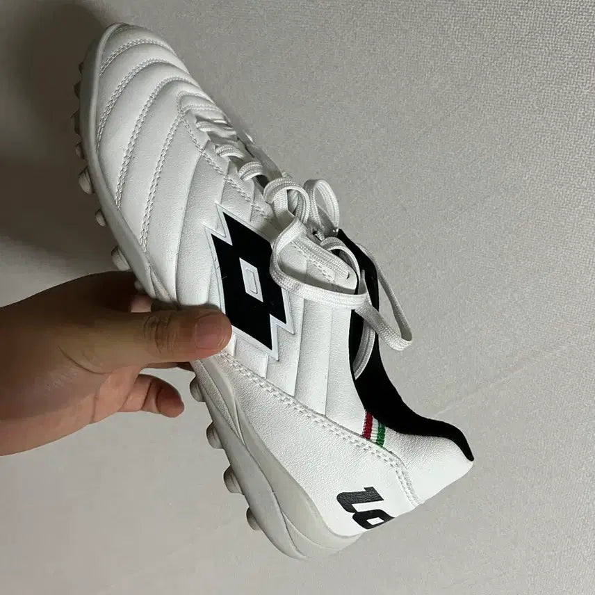 [BUNJANG] Lotto Futsal Shoes / 로또 신상 풋살화