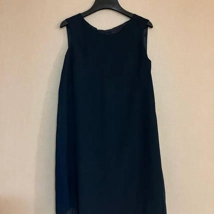 [BUNJANG] The Izzat Dark Navy Pleated Dress / 더아이잗 원피스 55 착샷