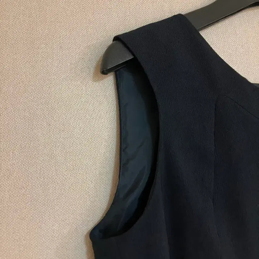 [BUNJANG] The Izzat Dark Navy Pleated Dress / 더아이잗 원피스 55 착샷