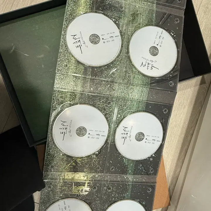 [BUNJANG] Guardian: The Lonely and Great God Blu-ray First Edition / 도깨비 블루레이 초회 한정판 (김고은, 유인나, 공유, 이동욱)