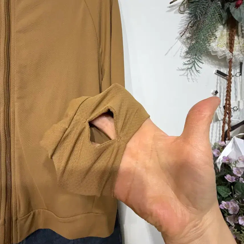 [BUNJANG] Uniqlo Training Hooded Zip-up (Size 66) / 유니클로 트레이닝 후드집업        싸이즈 :  66넉넉