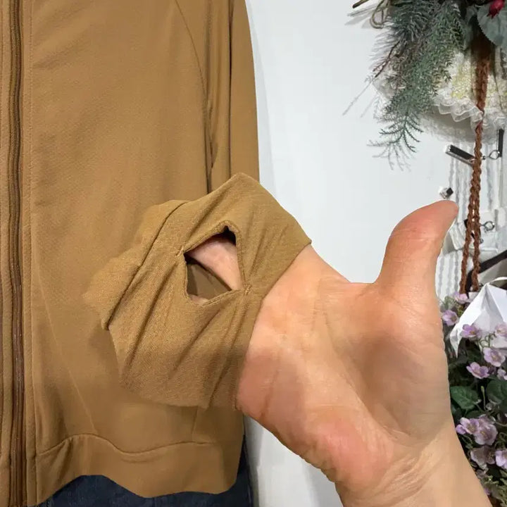 [BUNJANG] Uniqlo Training Hooded Zip-up (Size 66) / 유니클로 트레이닝 후드집업        싸이즈 :  66넉넉