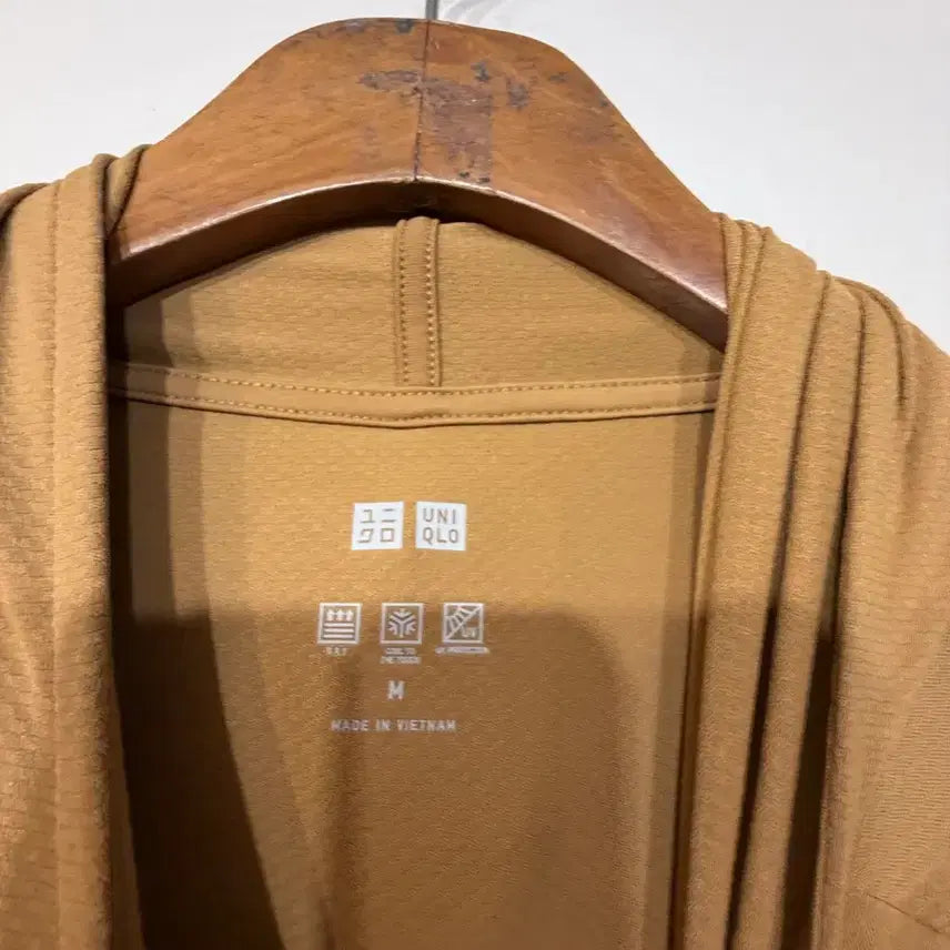 [BUNJANG] Uniqlo Training Hooded Zip-up (Size 66) / 유니클로 트레이닝 후드집업        싸이즈 :  66넉넉