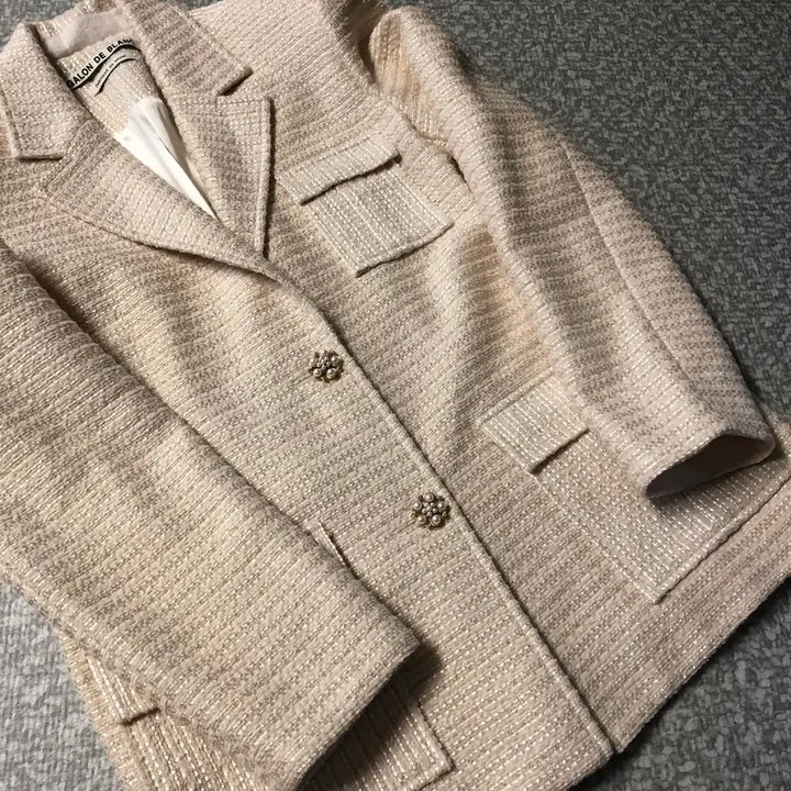 [BUNJANG] Galon de Blanc Pearl Embellished Tweed Jacket / 갈롱드블랑 진주 보석 쥬얼 단추 트위드 자켓 올드머니룩