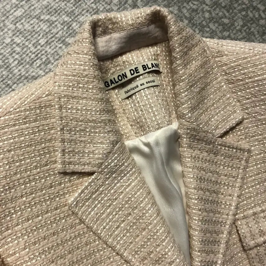 [BUNJANG] Galon de Blanc Pearl Embellished Tweed Jacket / 갈롱드블랑 진주 보석 쥬얼 단추 트위드 자켓 올드머니룩
