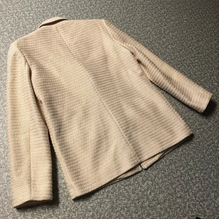 [BUNJANG] Galon de Blanc Pearl Embellished Tweed Jacket / 갈롱드블랑 진주 보석 쥬얼 단추 트위드 자켓 올드머니룩
