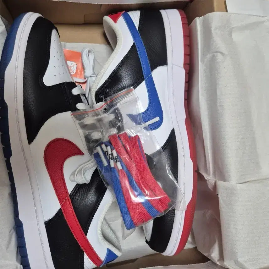 [BUNJANG] Nike Dunk Low Seoul Sneakers / 나이키 덩크 로우 서울 290  여분끈 포함
