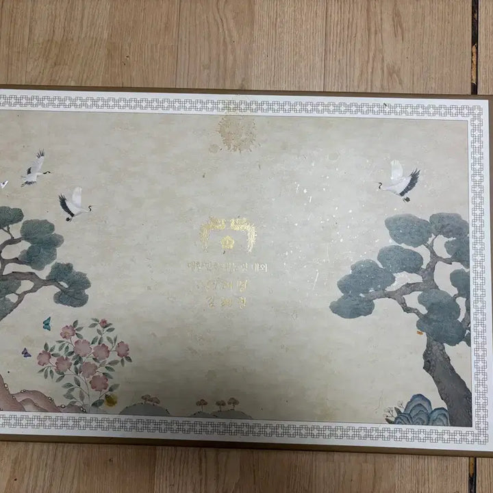 [BUNJANG] Lee Jae-myung Presidential Gift Set (Tableware, Spoon &amp; Chopsticks, Desk Clock) / 이재명 대통령 선물세트 (식기,수저,탁상시계)