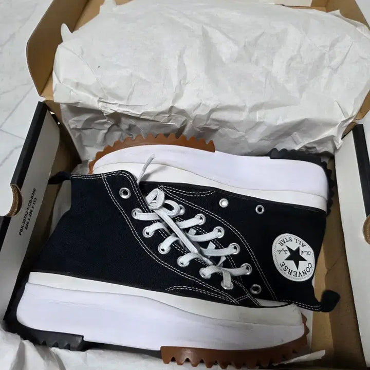 [BUNJANG] Converse Run Star Hike Black Sneakers / 컨버스 런스타 하이크 블랙 225 (~240)운동화