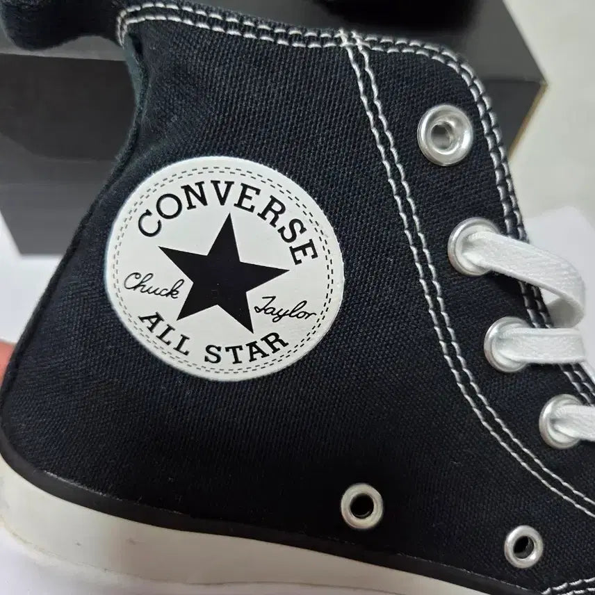 [BUNJANG] Converse Run Star Hike Black Sneakers / 컨버스 런스타 하이크 블랙 225 (~240)운동화