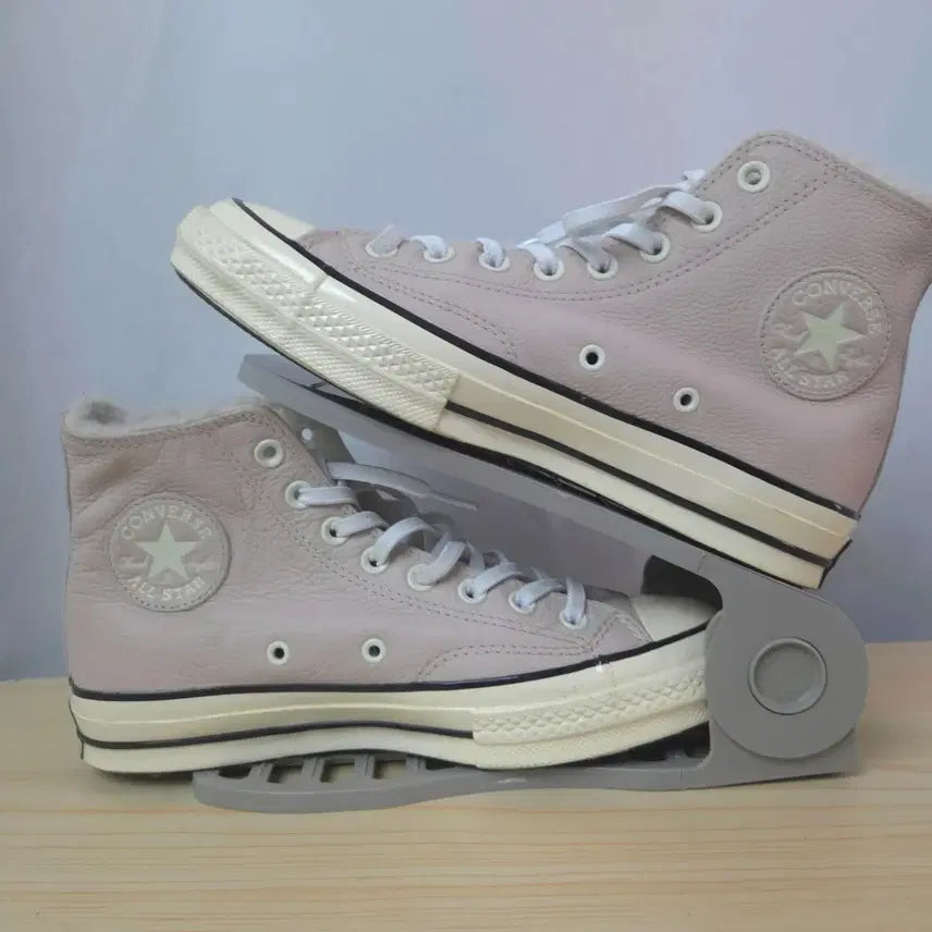 [BUNJANG] Converse Chuck Taylor Leather All Star High Sneakers / 250 컨버스 척테일러 가죽 올스타 하이 스니커즈 운동화