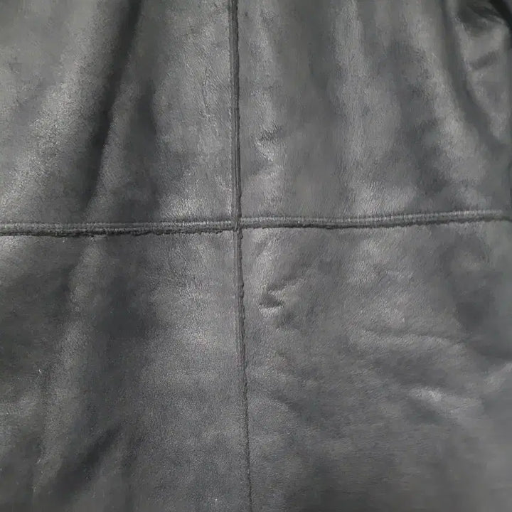 [BUNJANG] SUGI Black Mouton Coat / SUGI 브랜드의 블랙 무스탕 코트예요부드러운 양털 안감