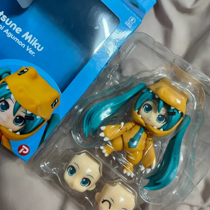 [BUNJANG] Hatsune Miku Agumon Nendoroid Figure / 하츠네미쿠 아구몬 넨도로이드 피규어