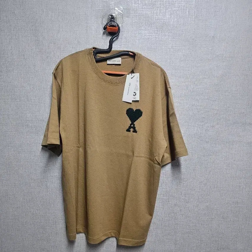 [BUNJANG] Ami Small Heart Logo T-shirt (XL) / 아미 스몰 하트 로고 반팔 티셔츠xl오버핏