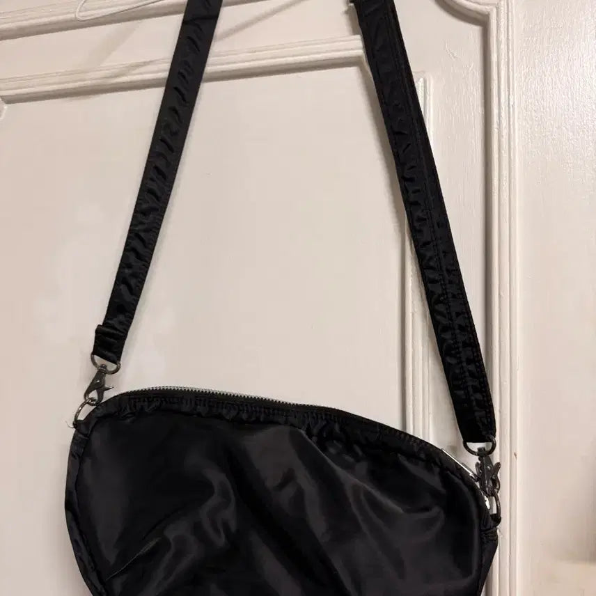 [BUNJANG] Yoshida Porter Vandal Shoulder Bag / 요시다 포터 반달 숄더백