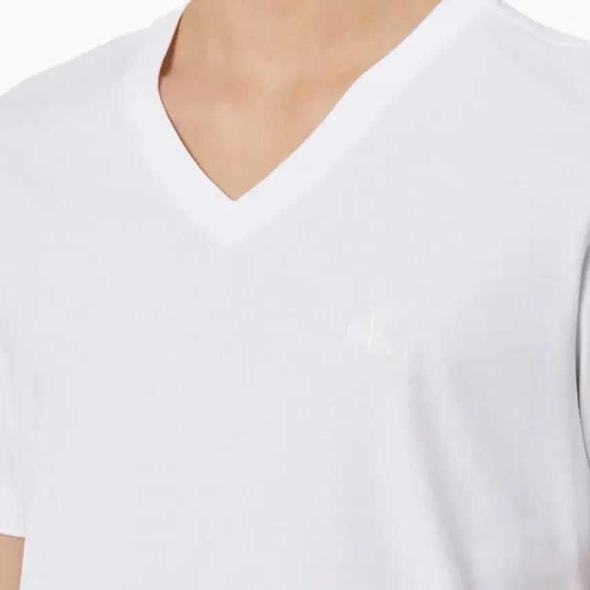 [BUNJANG] Calvin Klein V-neck CK Logo T-shirt / (새제품)켈빈클라인진 브이넥 ck로고 반팔티 L사이즈 팔아요