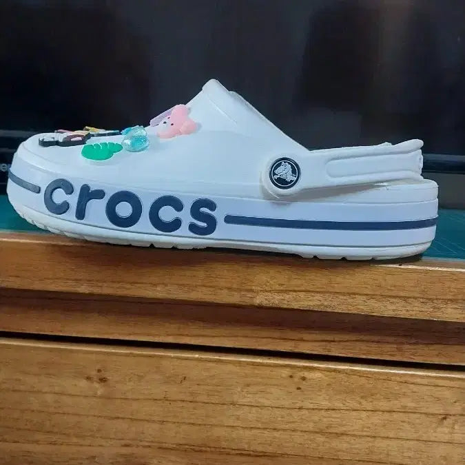 [BUNJANG] Crocs Bayaband Sandals (W8) 250 / 크록스 정품 바야밴드 샌들.W8. 250