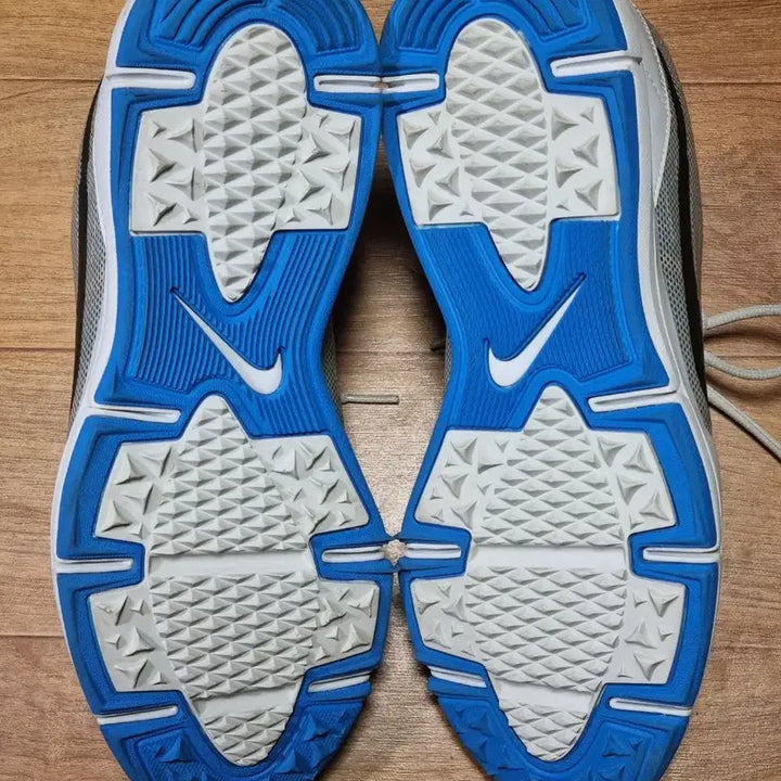 [BUNJANG] Nike Explorer CTRL Golf Shoes (275mm) / 나이키 EXPLORER CTRL 골프화 275mm