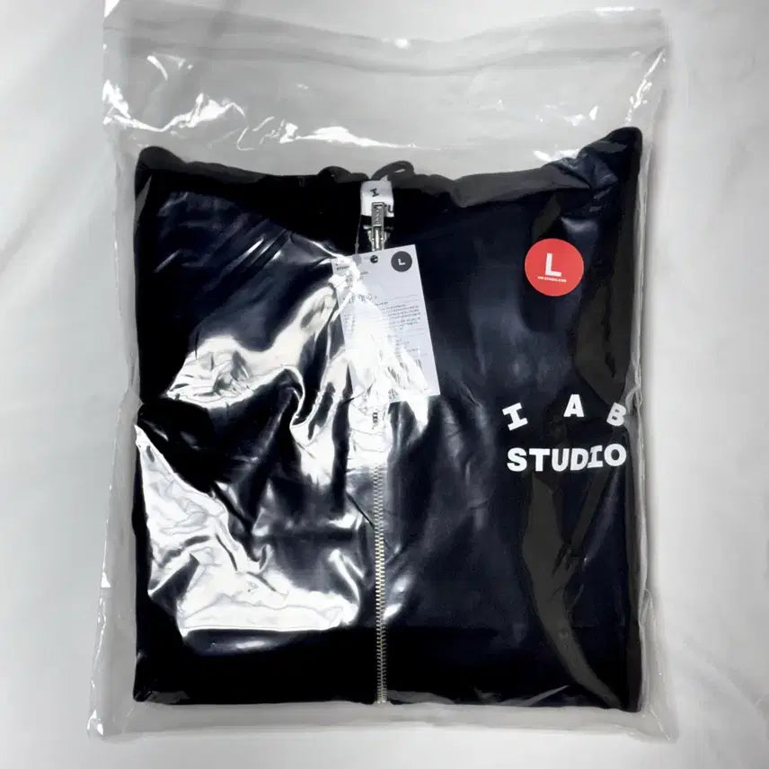 [BUNJANG] Iab Studio Hoodie Zip-up Black / [새상품] 아이앱 스튜디오 후드 집업 블랙-26SS L사이즈