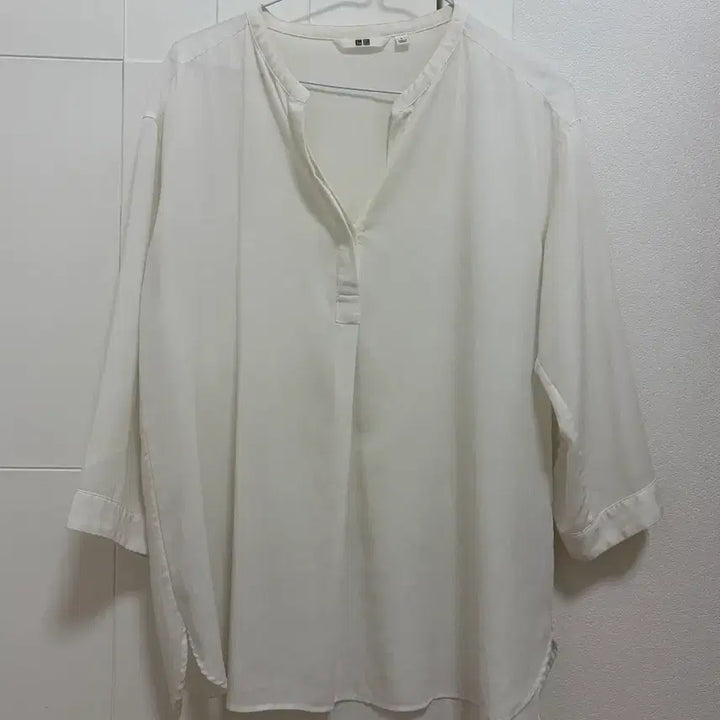 [BUNJANG] Uniqlo White Blouse L / 무료배송) 유니클로 화이트 블라우스 L