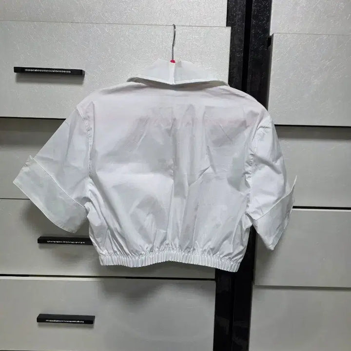 [SOLD OUT] 나이키 화이트 크롭 반팔 자켓