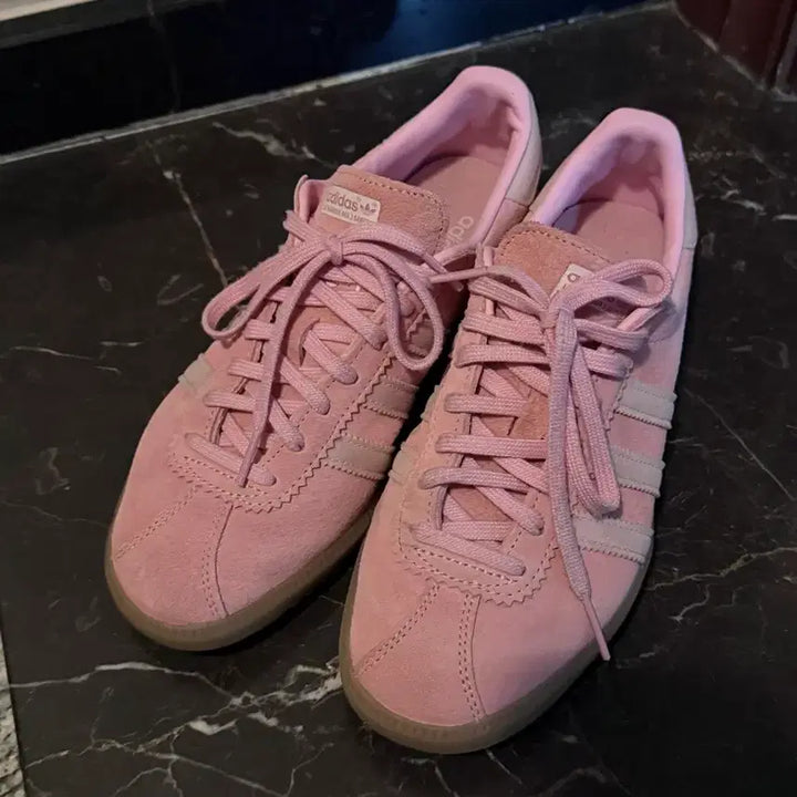[BUNJANG] Adidas Bermuda Pink Shoes (230mm) / (1회착) 아디다스 버뮤다 핑크 230