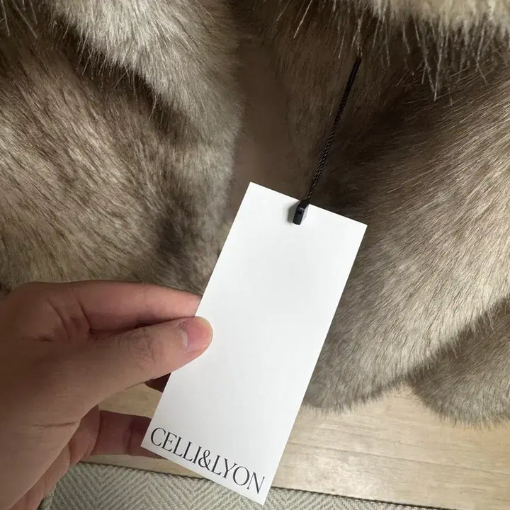 [BUNJANG] Selly and Lyon Blair Faux Fur Jacket / 셀리앤리옹 블레어 퍼 자켓