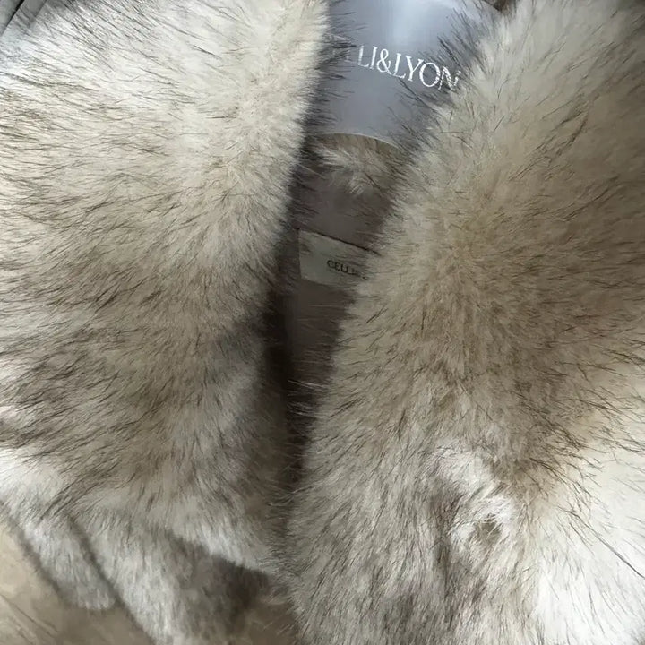 [BUNJANG] Selly and Lyon Blair Faux Fur Jacket / 셀리앤리옹 블레어 퍼 자켓