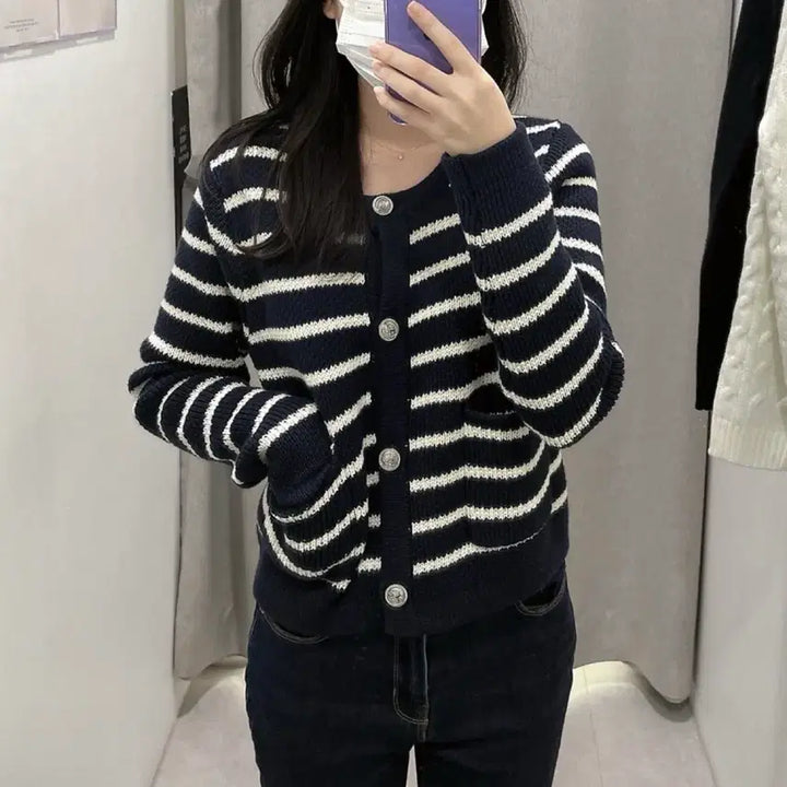 [BUNJANG] 80% Off 8seconds Navy Silver Button Stripe Knit Cardigan Jacket / 80%할인 에잇세컨즈)네이비 은장 버튼 스트라이프 니트 가디건 자켓