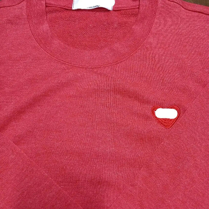 [SOLD OUT] 꼼데 레드 하트 맨투맨 m