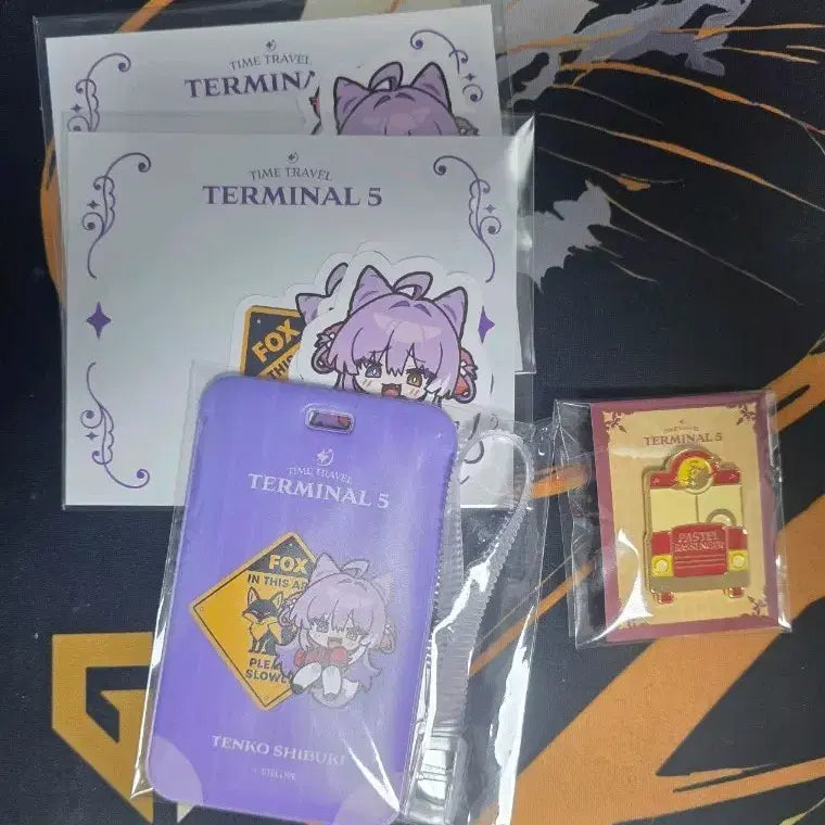 [SOLD OUT] 스텔라이브 타임트래블 캐리어네임택시부키,스티커팩,로고뱃지 팝니다