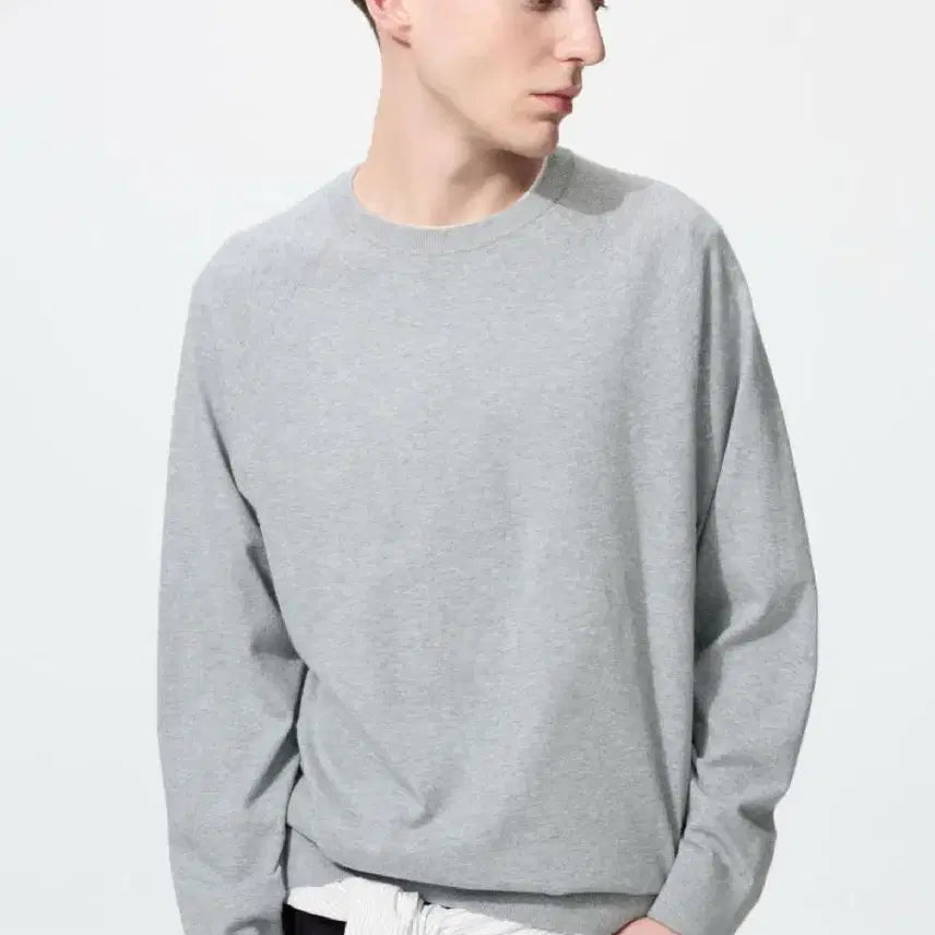[BUNJANG] Uniqlo Washable Crewneck Sweater / m]유니클로 워셔블 크루넥 스웨터 맨투맨
