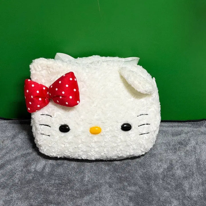 [BUNJANG] Hello Kitty Fuzzy Face Tote Bag &amp; Backpack / 귀여운 헬로키티 얼굴 모양의 복슬복슬한  토트백  &amp; 백팩