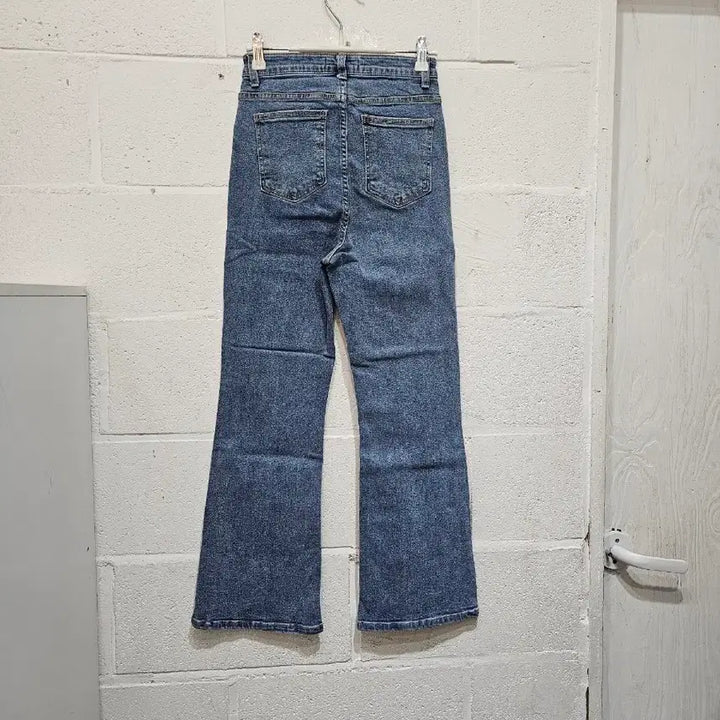 [BUNJANG] Semi-Bootcut High-Waist Jeans / S,M사이즈 스판 세미부츠컷 하이웨스트 중청