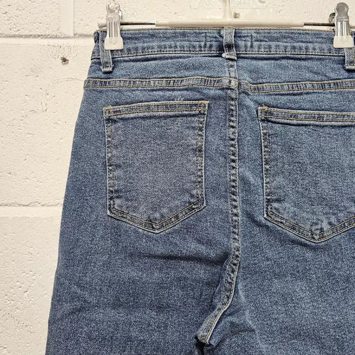 [BUNJANG] Semi-Bootcut High-Waist Jeans / S,M사이즈 스판 세미부츠컷 하이웨스트 중청